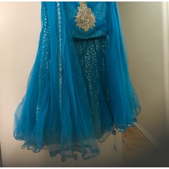 Lanka Suits - Picture 3 of 4